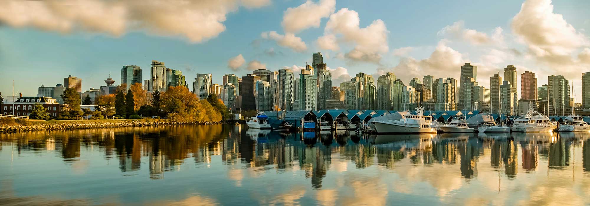 Vancouver Stanley Park city skyline